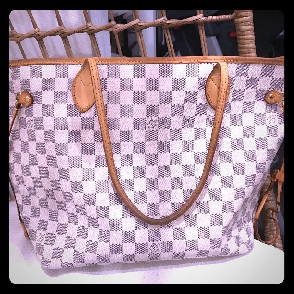 Authentic Louis VuittonAzumen MM